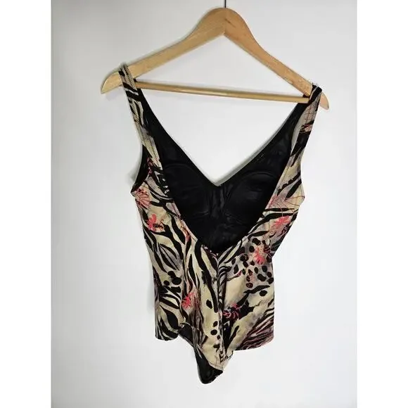 Profile by Gottex 'Sahara' V-Neck One Piece Swimsuit Sz 6 Sand